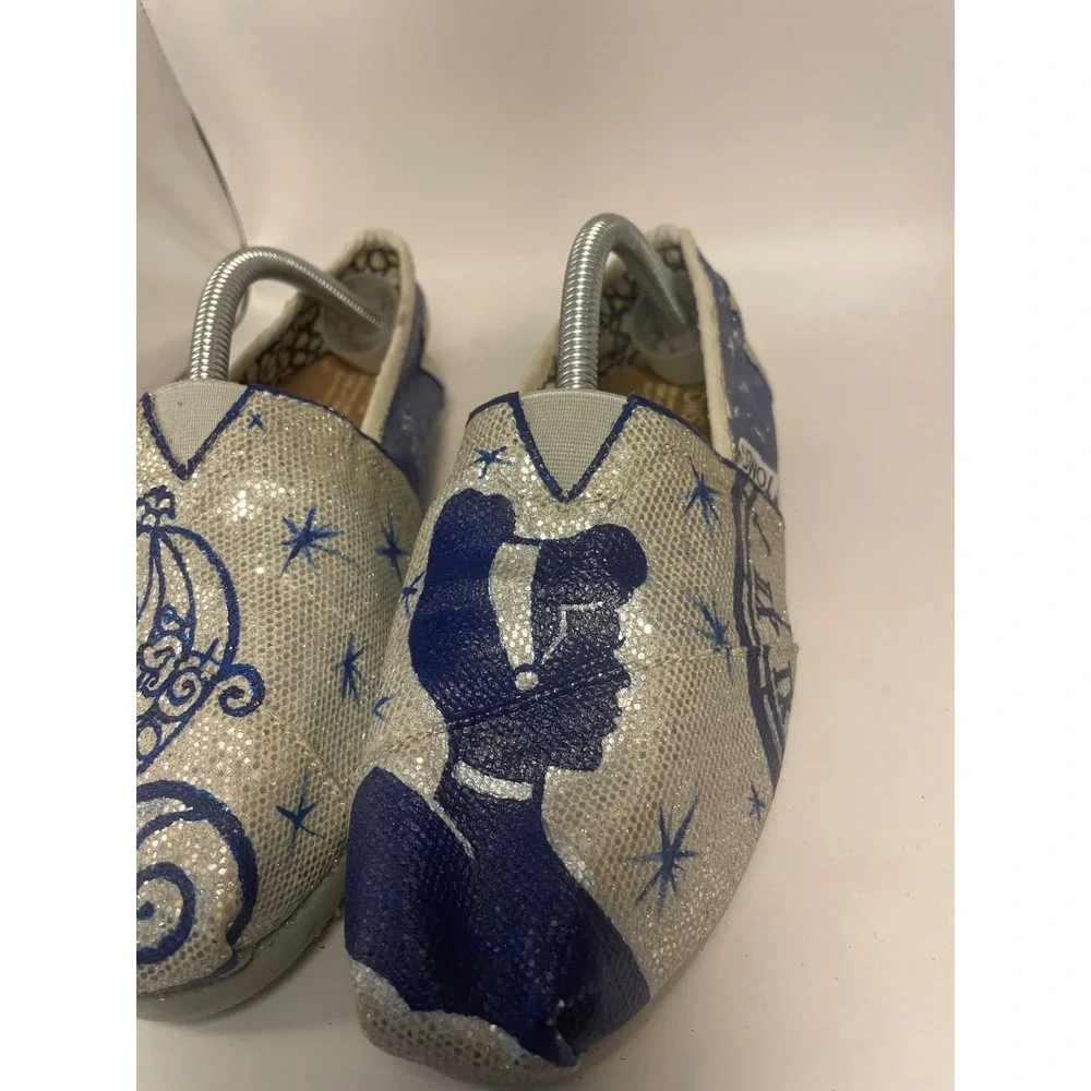 Toms Shoes Womens 7w Classic Hand Painted Cinderella Shoes
